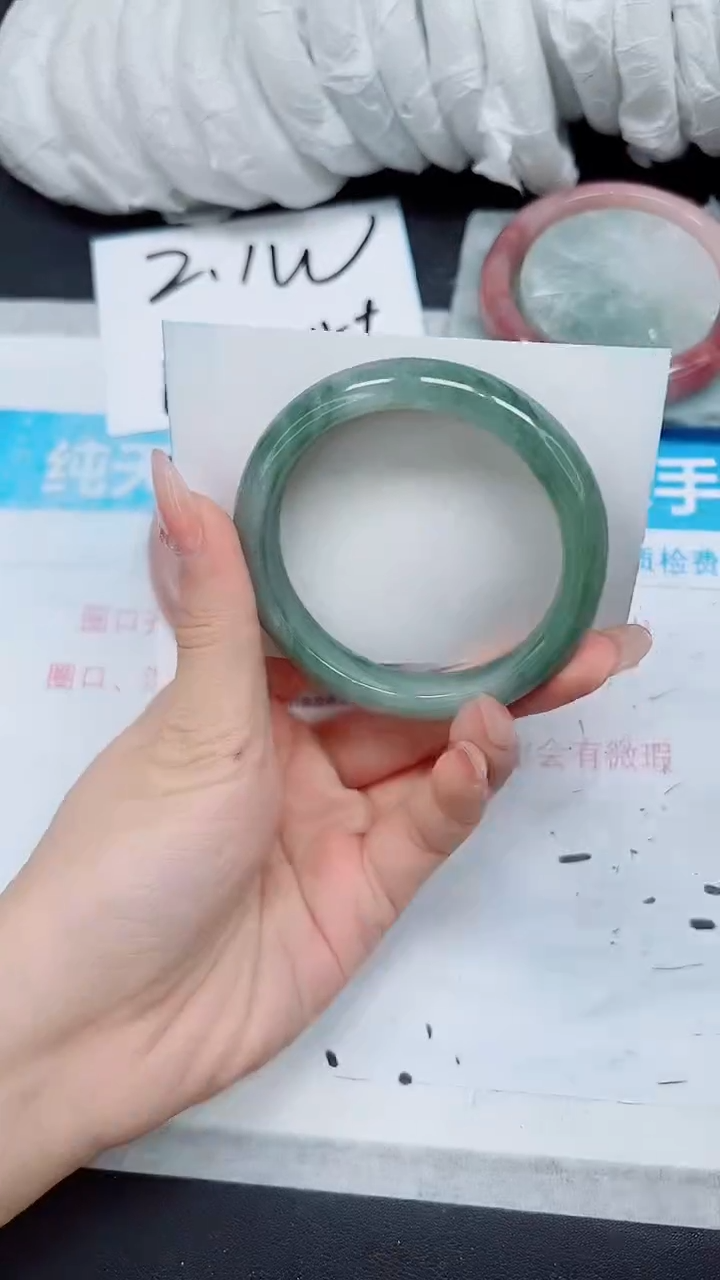 【闪购商品】石英质玉手镯未镶嵌A202-56/57