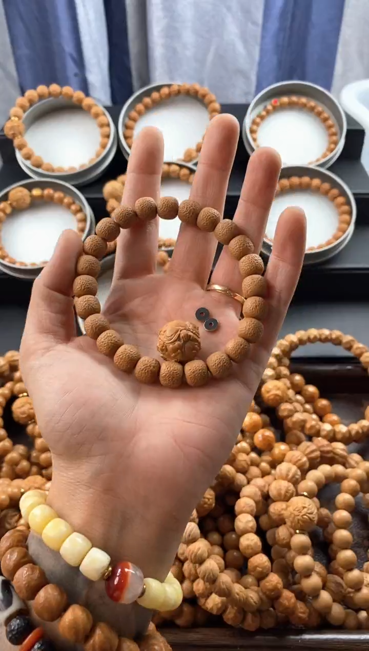 吊坠猴头核桃荔枝纹瑕疵单颗雕刻