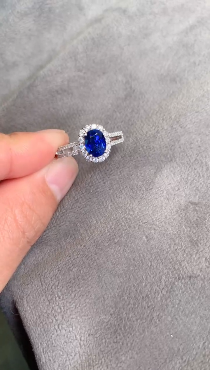 【闪购商品】蓝宝石戒指18K金镶嵌1.19CT