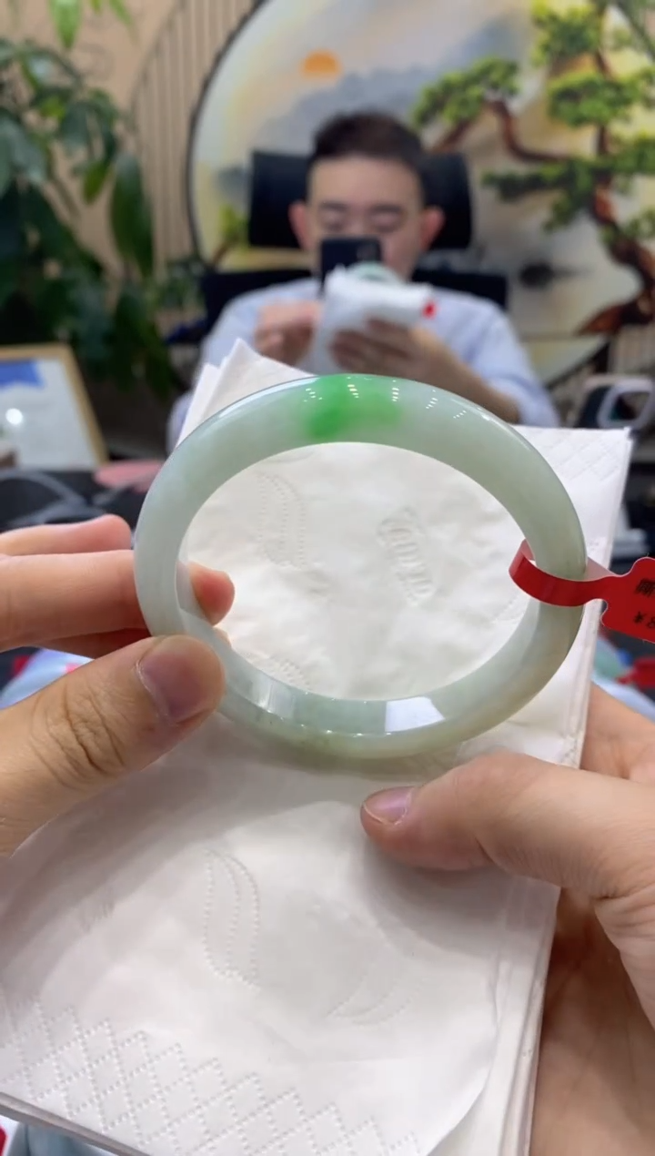 翡翠手镯未镶嵌000004416