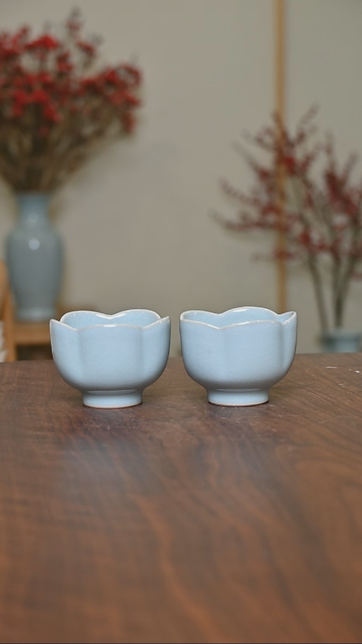 【闪购商品】其他海棠杯2只 微瑕天青釉 无款