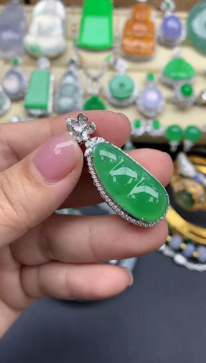 【闪购商品】翡翠颈饰18K金镶嵌537-中国好珍宝