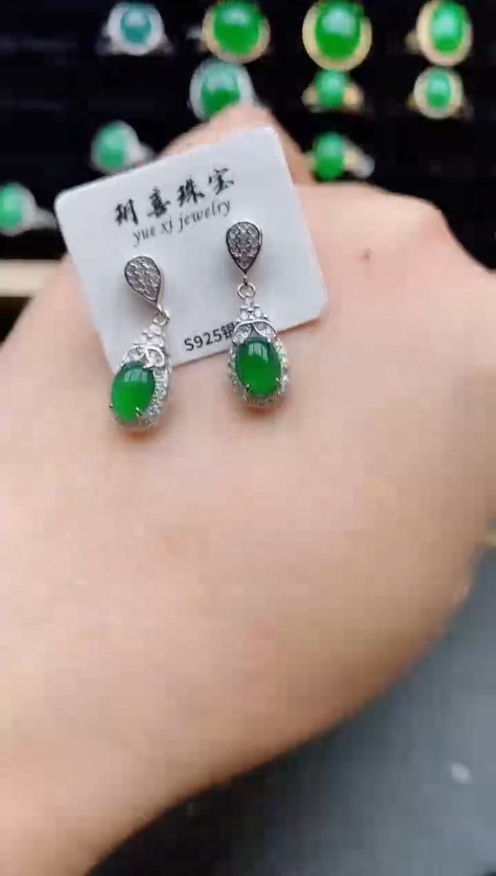 【闪购商品】翡翠耳饰银S925镶嵌12112
