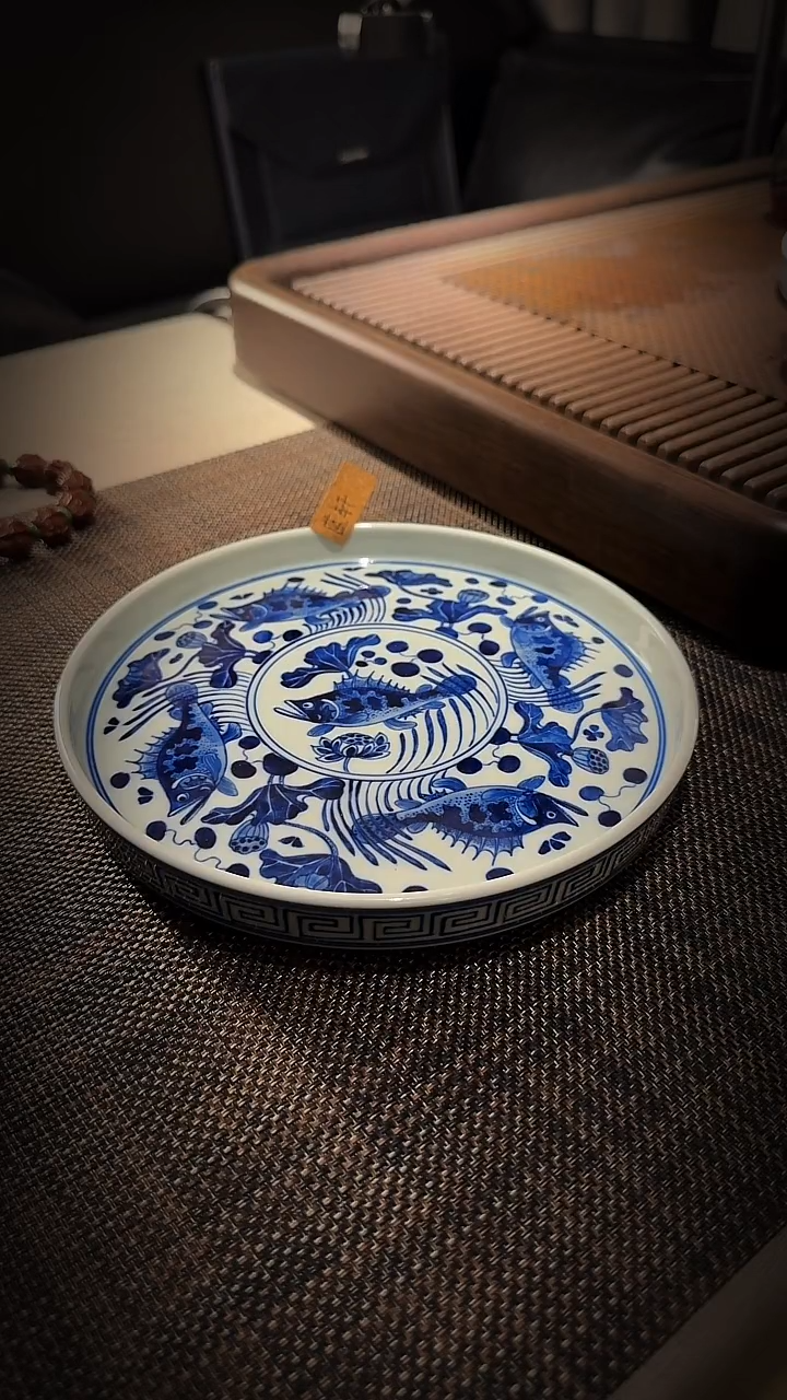 壶承蓝*20cm直径鱼藻纹手工青花壶承