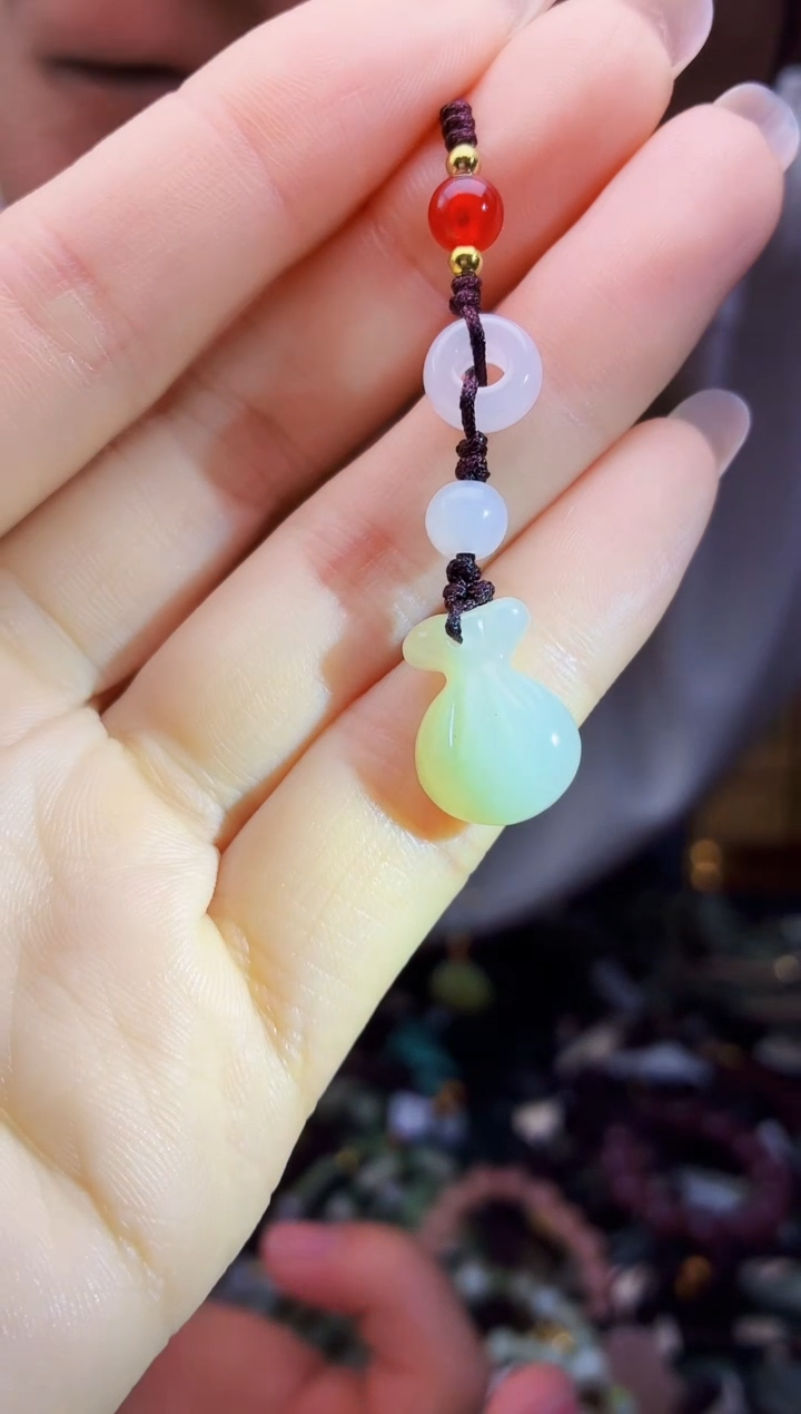 颈饰未镶嵌和田玉多样性发货，拍一发一