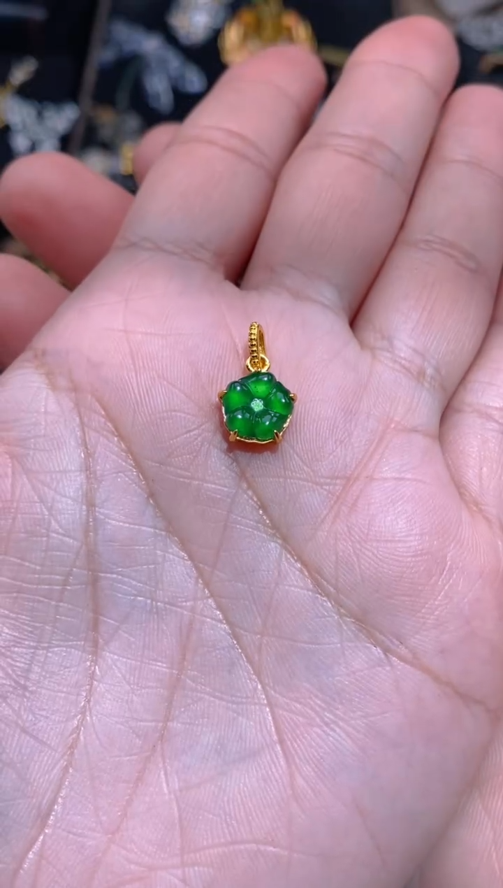 【闪购商品】翡翠吊坠(不含链)银S925镶嵌花花