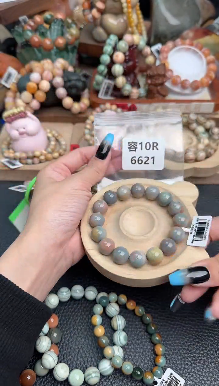 【闪购商品】石英质玉手链未镶嵌10R6621