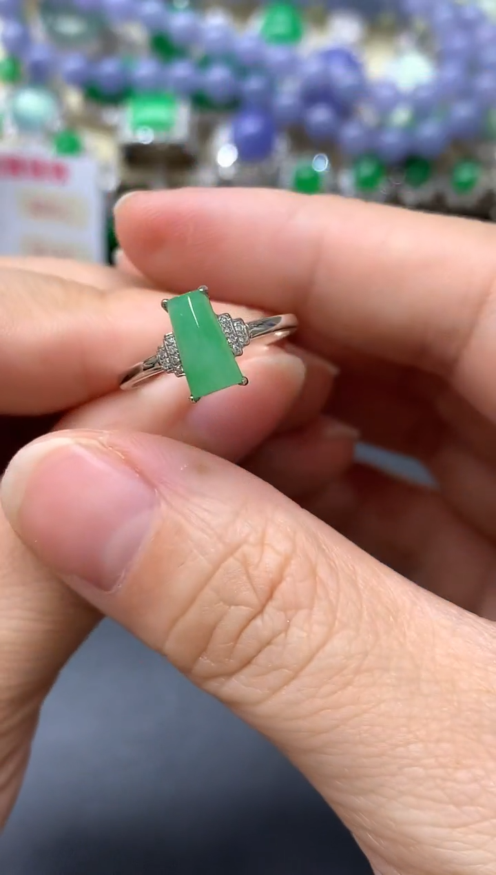 18K金镶嵌戒指翡翠213-中国好珍宝