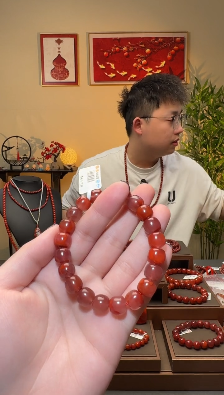 【闪购商品】南红玛瑙手串未镶嵌一条约10mm 多样性发货