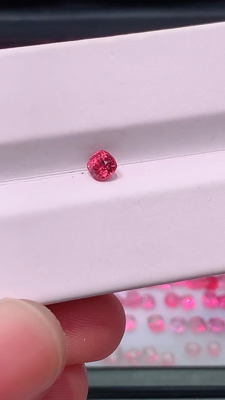 【闪购商品】尖晶石裸石未镶嵌福利0.4