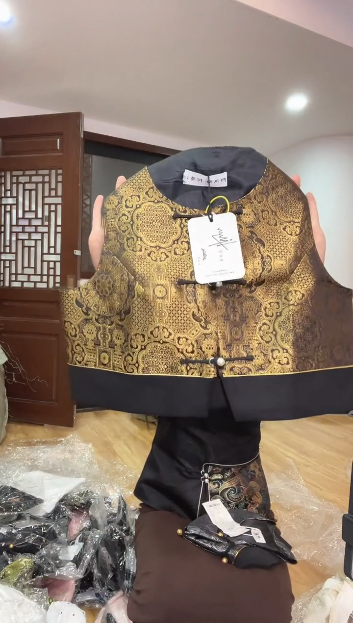 马甲   XL 125斤以里