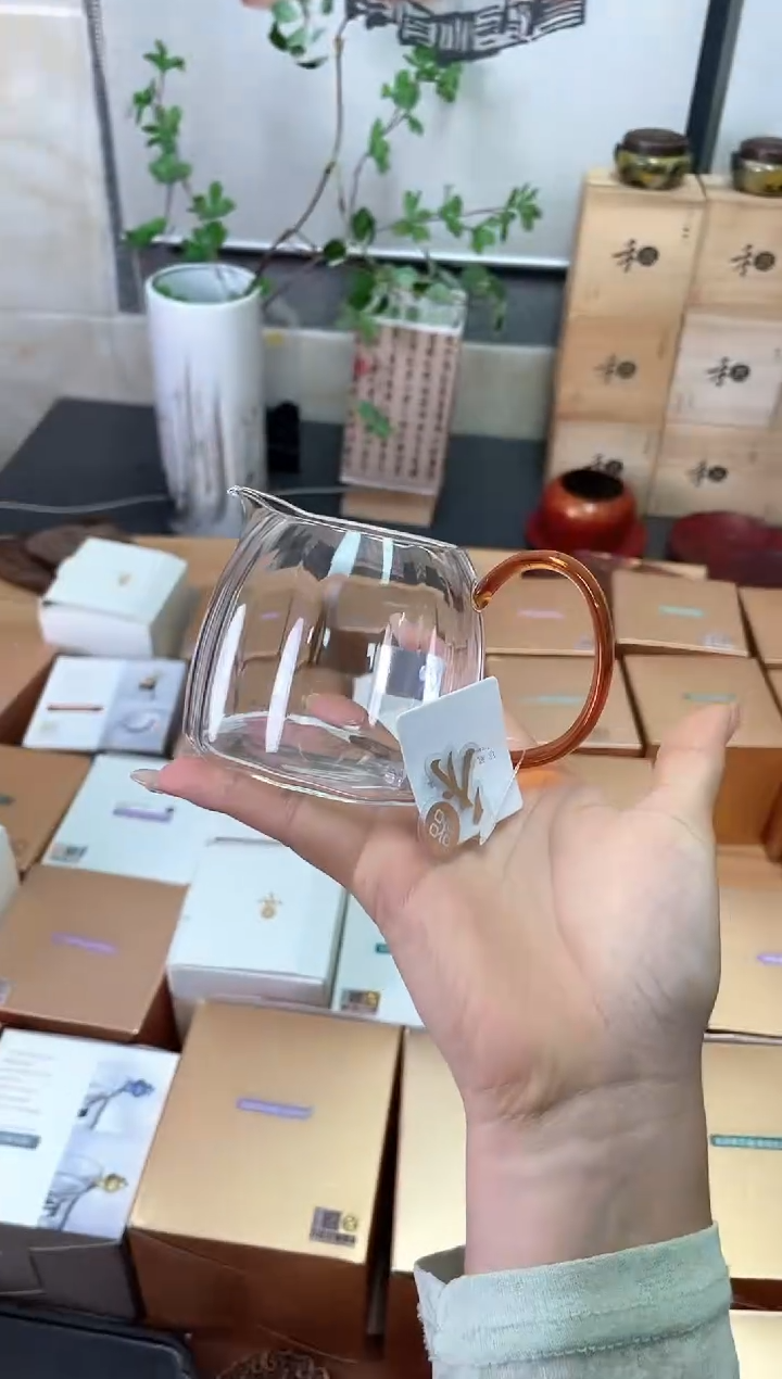 晶彩/倾妍茶海/琥珀