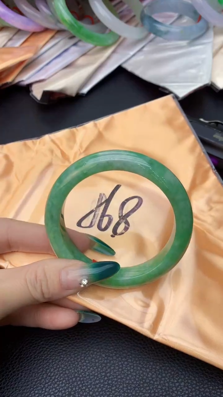 【闪购商品】翡翠手镯未镶嵌0330327617