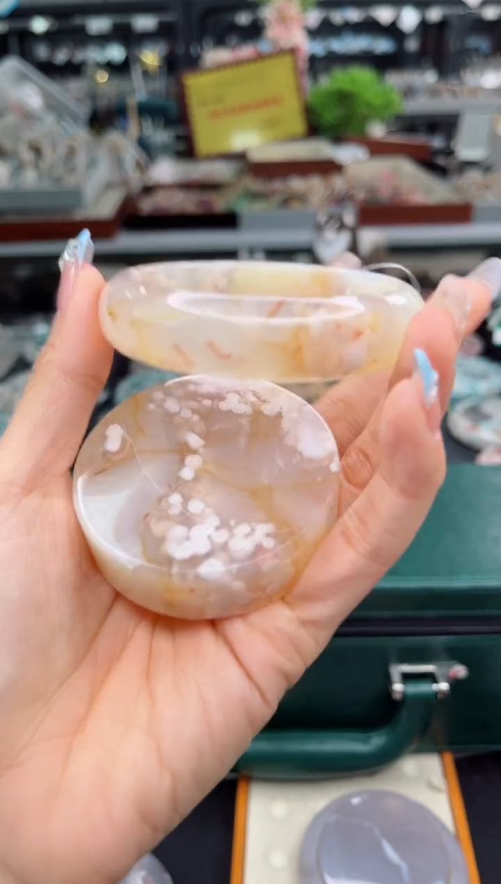 【闪购商品】石英质玉手镯未镶嵌60圈口（赠品镯心）3572469