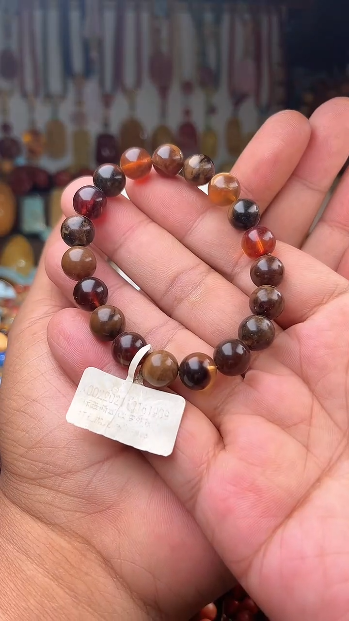 裸石琥珀未镶嵌一物一拍 005188