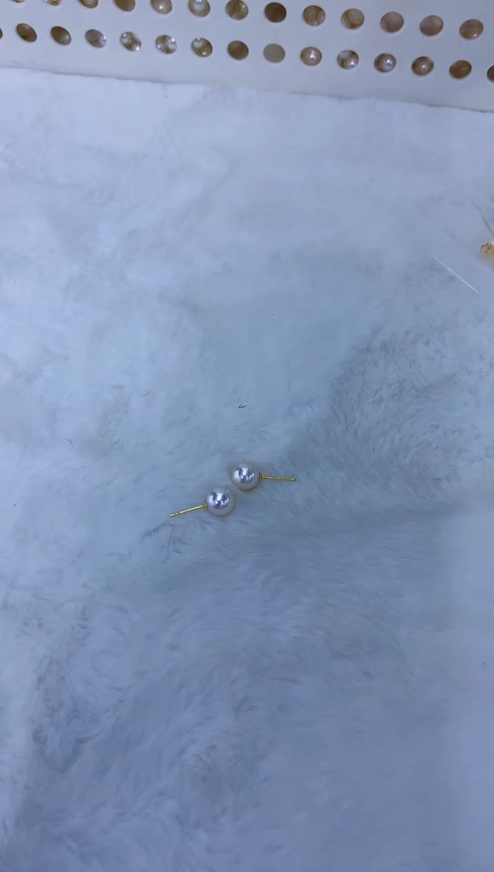 18K金镶嵌饰品海水珍珠8.5-9素钉