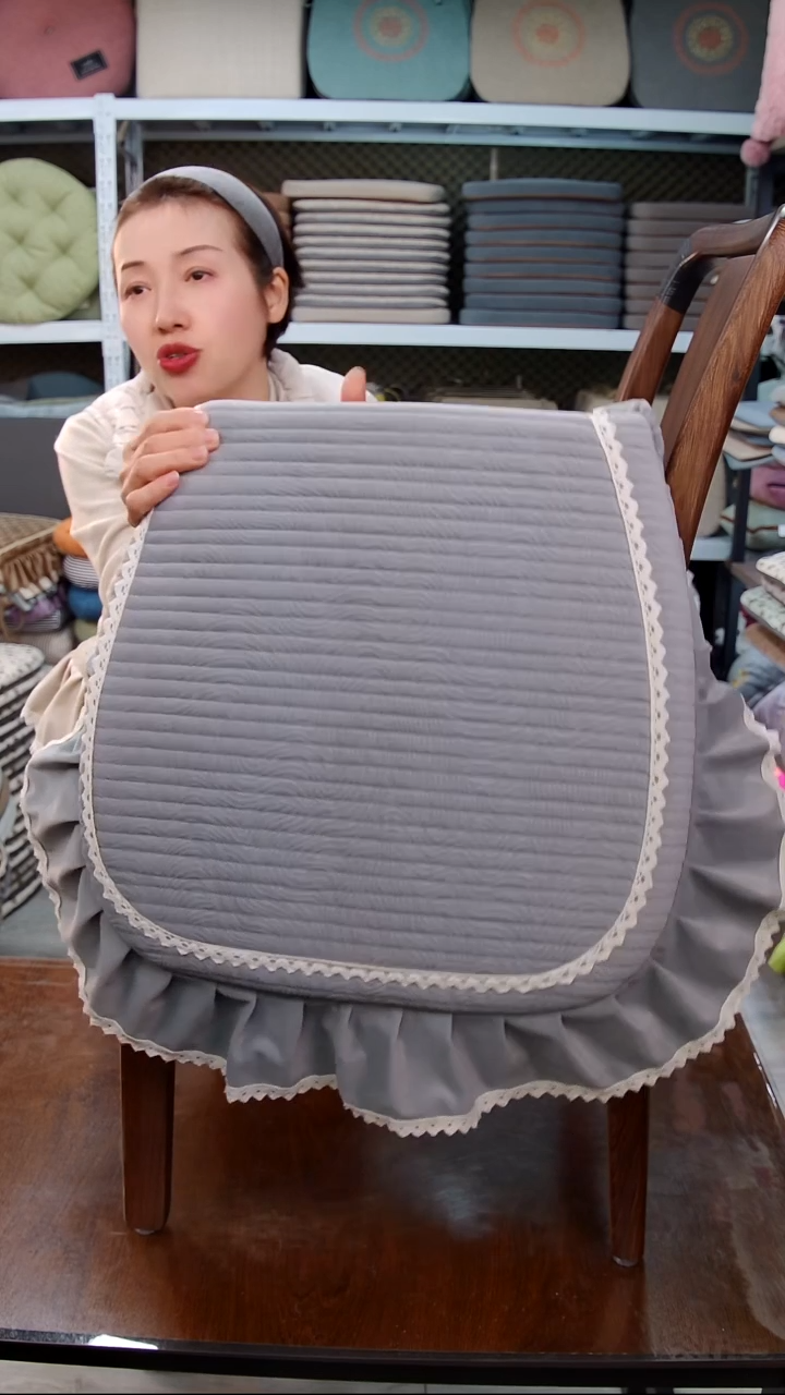 布细绒—横条：灰色4个