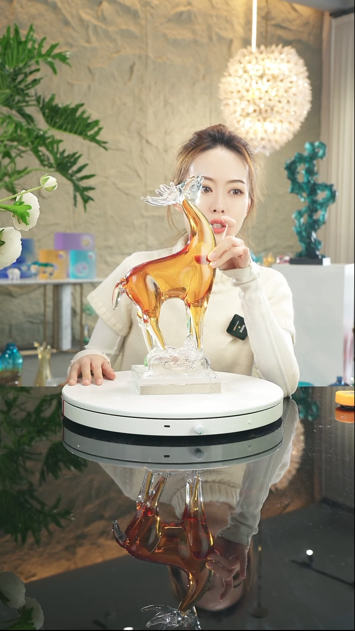 【闪购商品】瓷片设计款小鹿摆件