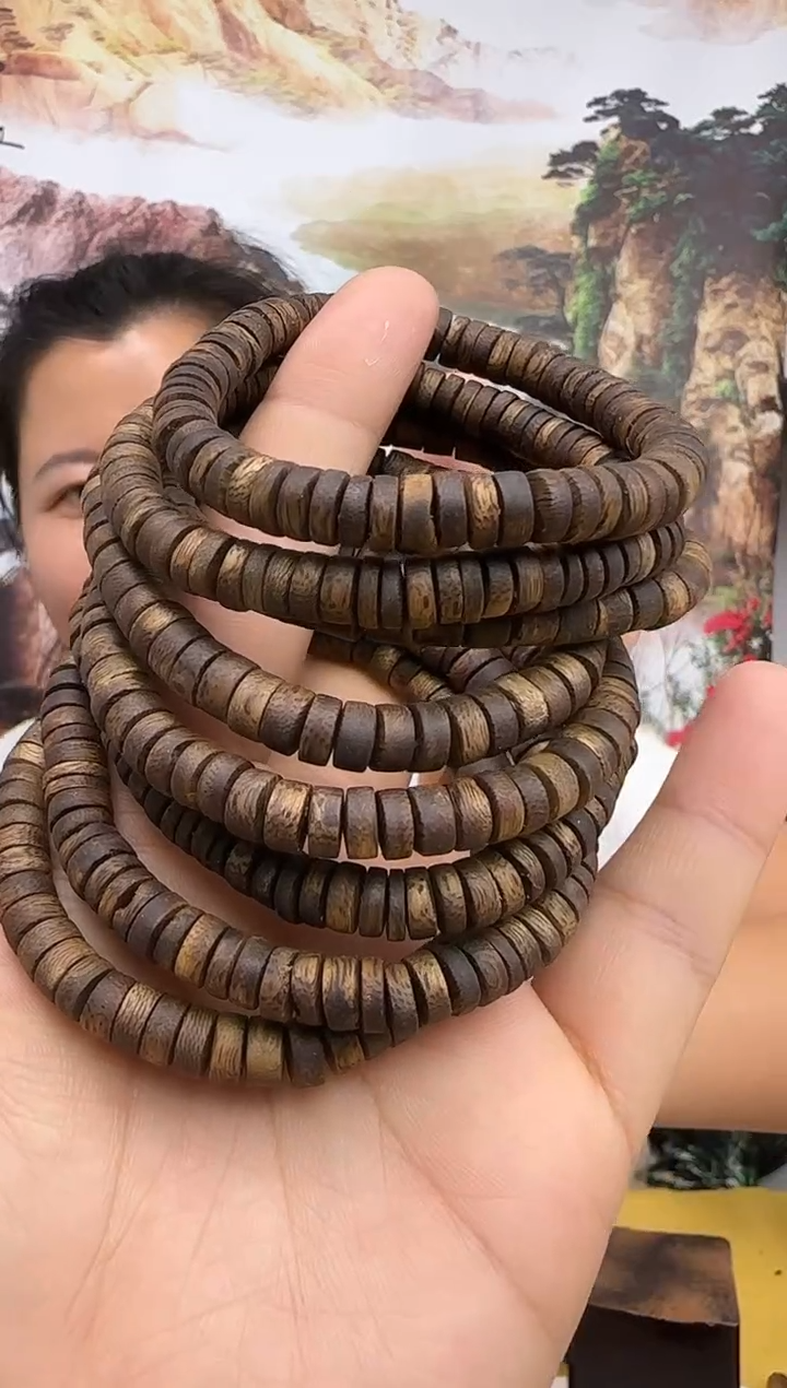 沉香沉香碎屑+罐子+虫漏白奇沉香厚片卡7/8宠粉多样性发其一