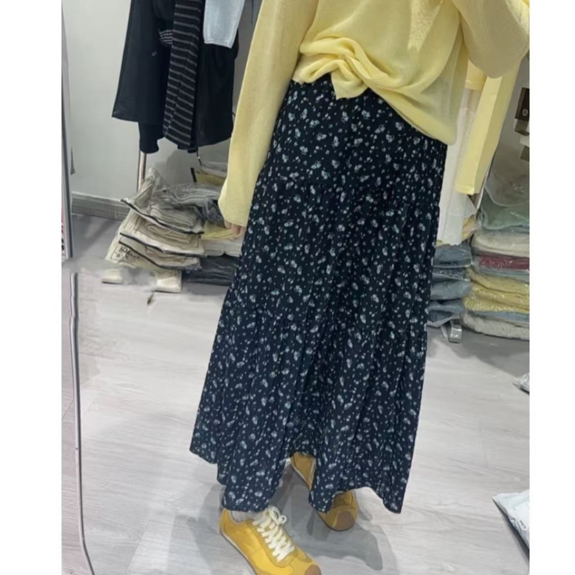 2025春夏新款时尚百搭显瘦气质碎花半身裙裙子