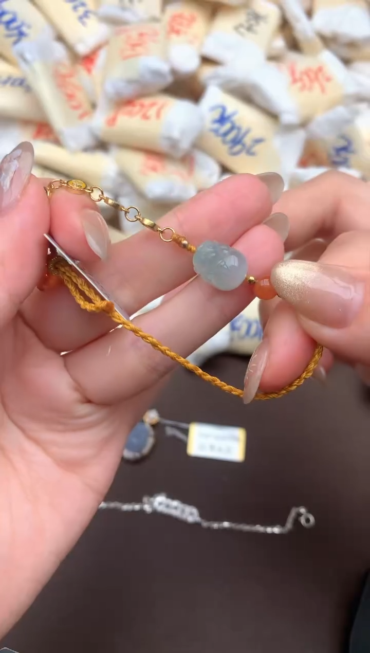 【闪购商品】翡翠挂件未镶嵌    一