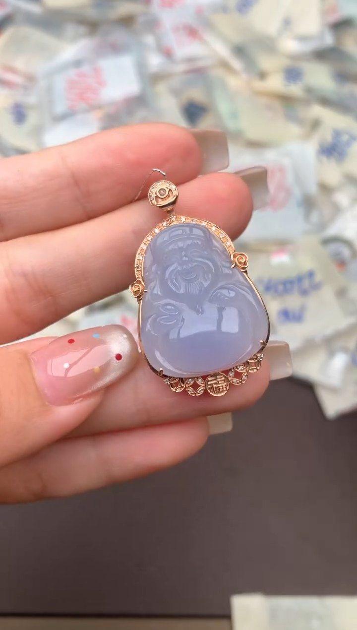 18K金镶嵌挂件翡翠一