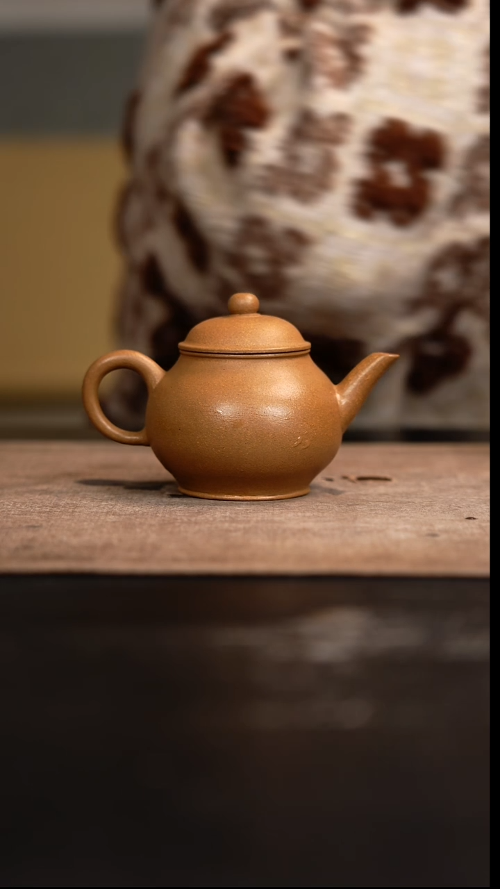 【闪购商品】紫砂茶壶宫灯壶本山段