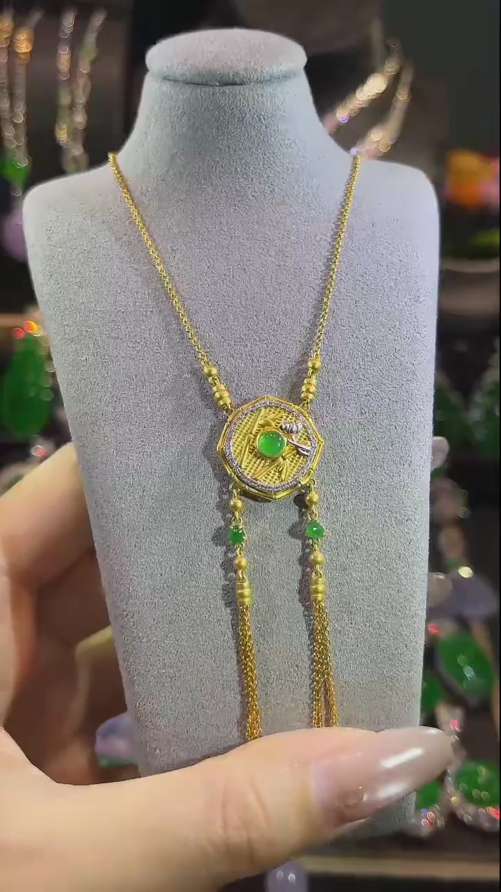 【闪购商品】翡翠吊坠(赠链)18K金镶嵌吊坠