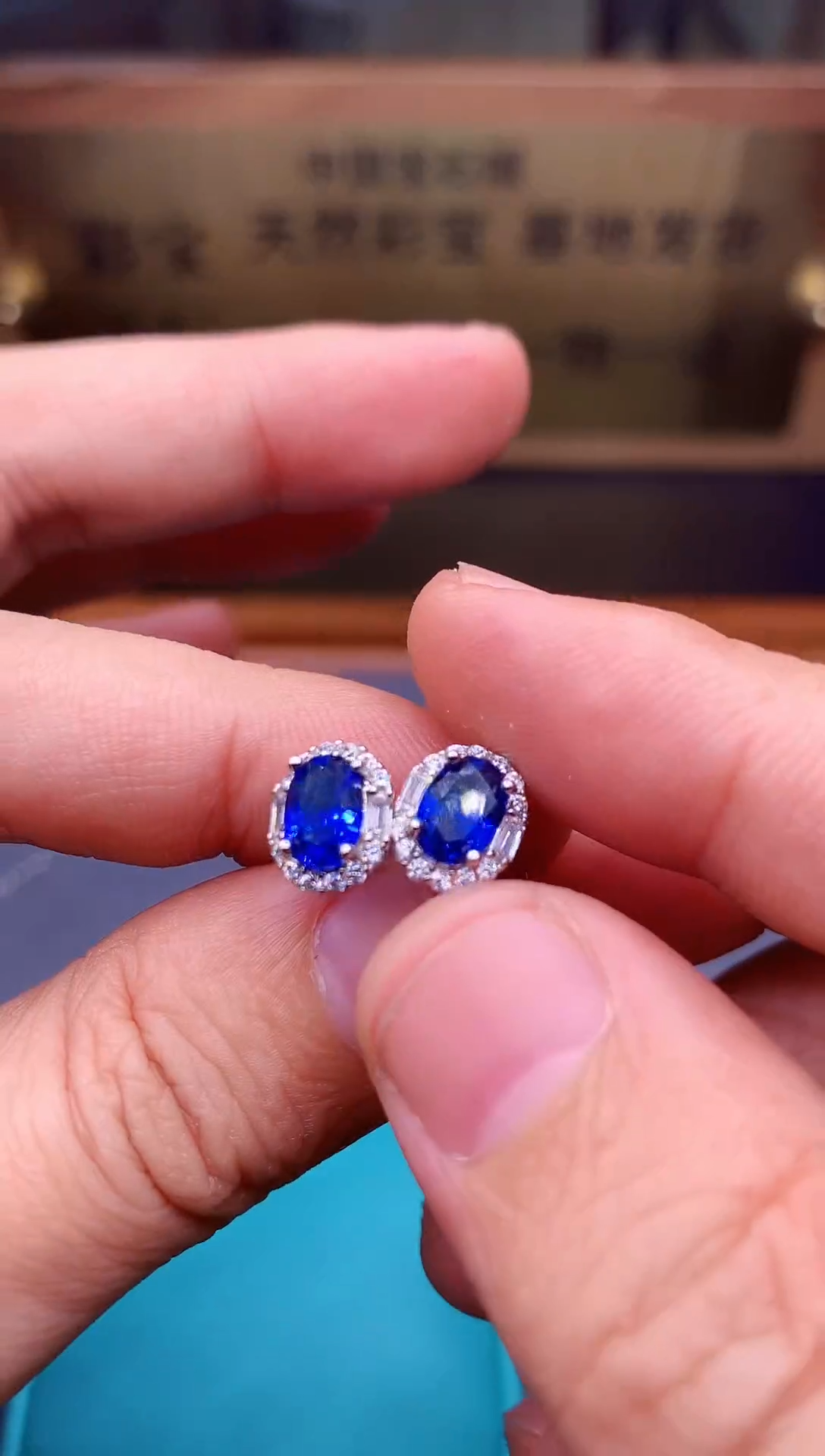 【闪购商品】蓝宝石耳饰银S925镶嵌........