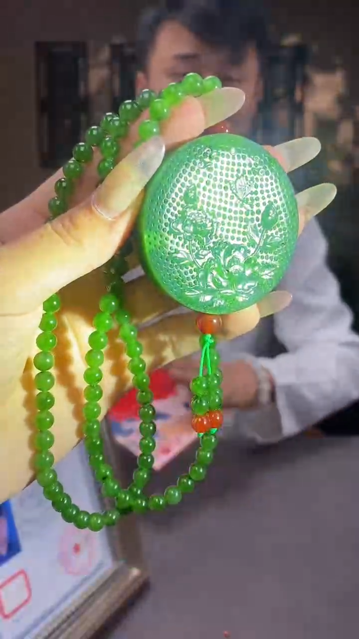 和田玉未镶嵌颈饰c636