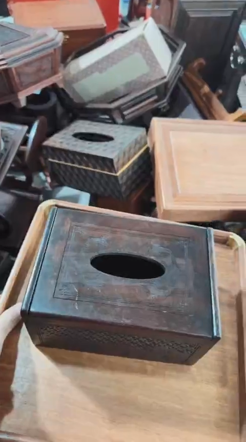 【闪购商品】香榧木DHSZ  雕刻抽纸盒