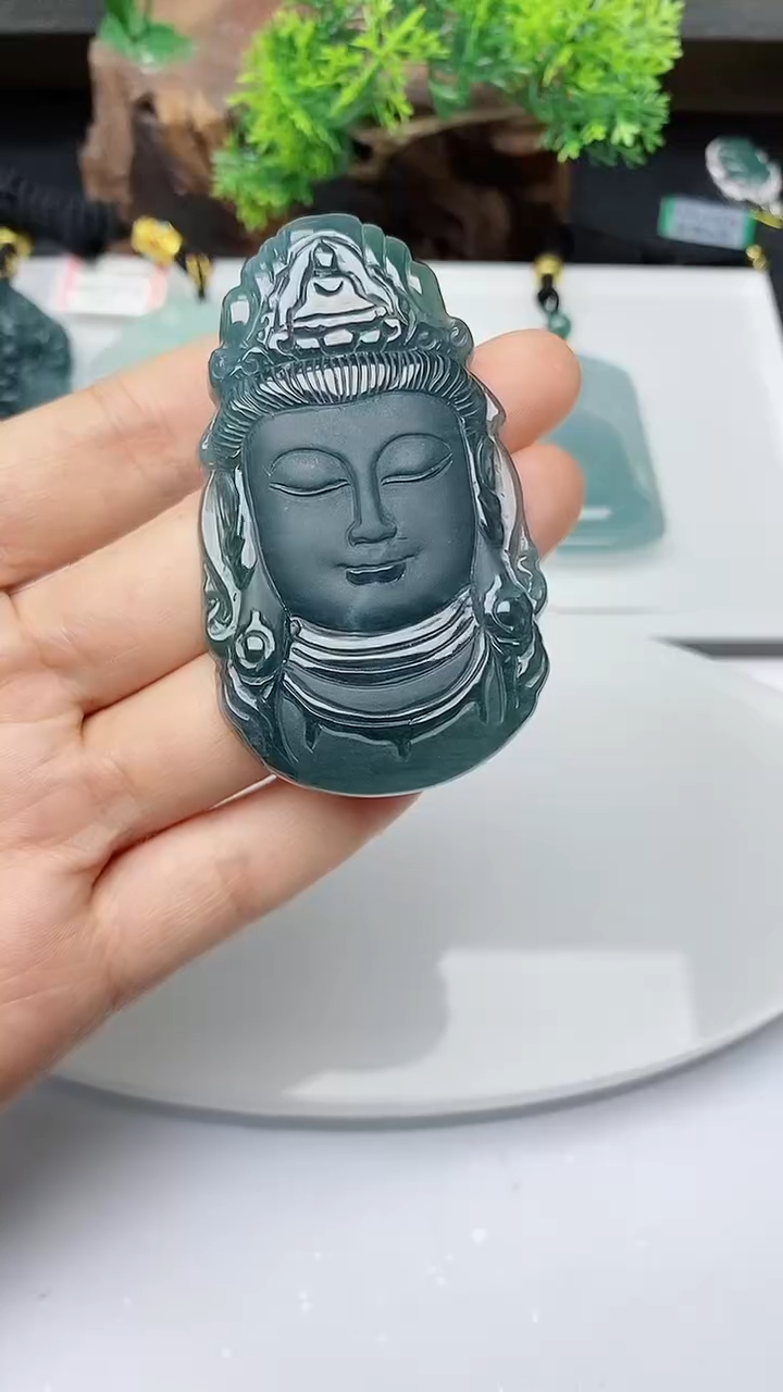 【闪购商品】翡翠颈饰未镶嵌