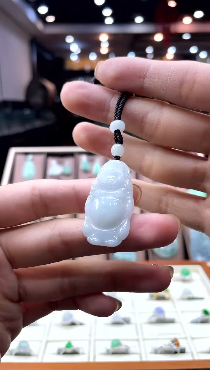 【闪购商品】翡翠颈饰未镶嵌站佛