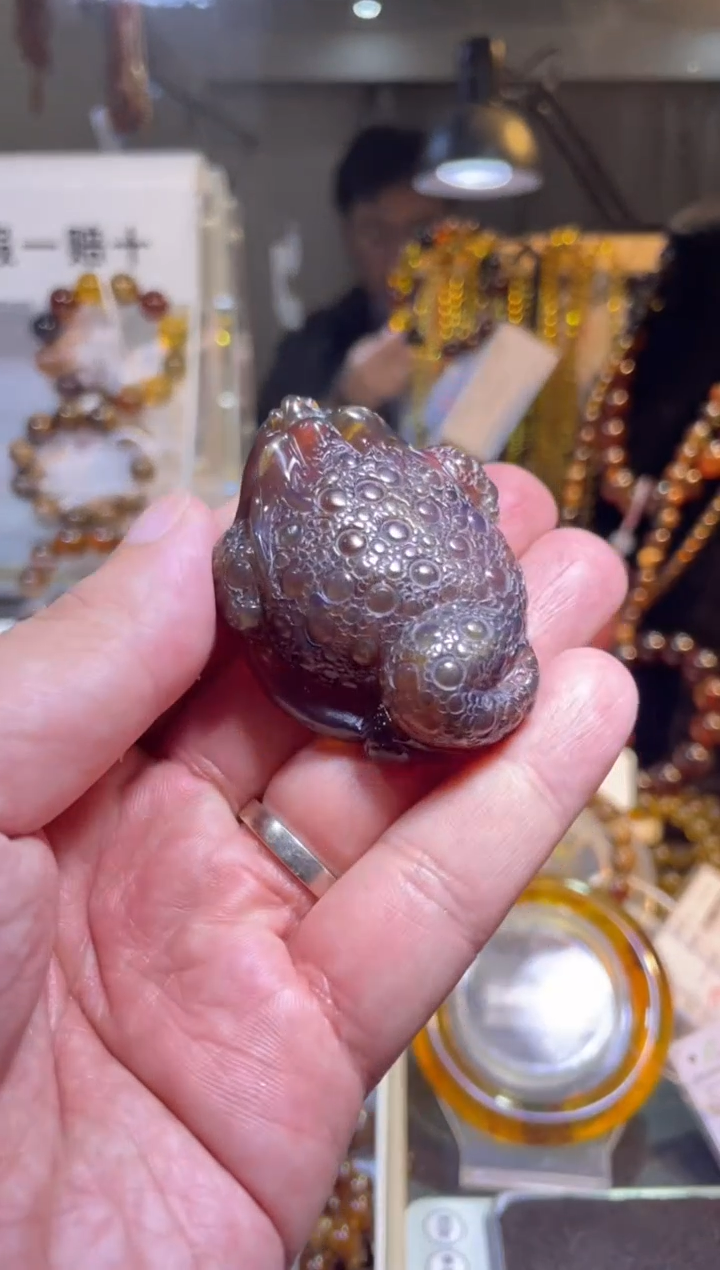 裸石琥珀未镶嵌25克 灵草珀 金蟾