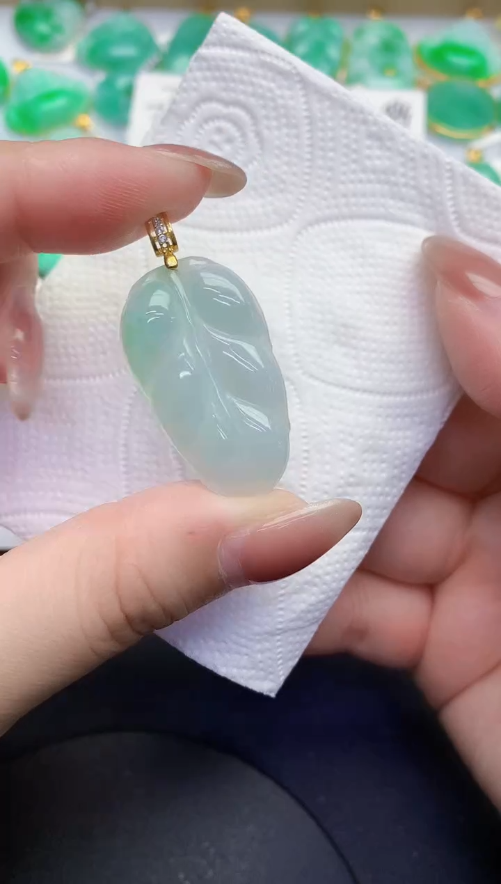 颈饰未镶嵌翡翠缅甸天然翡翠A货