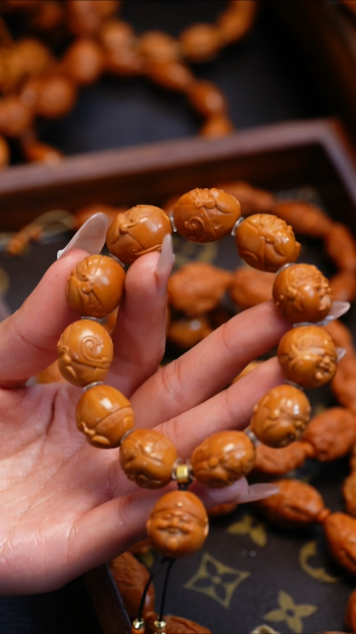 【闪购商品】橄榄核吊坠苏工橄榄核