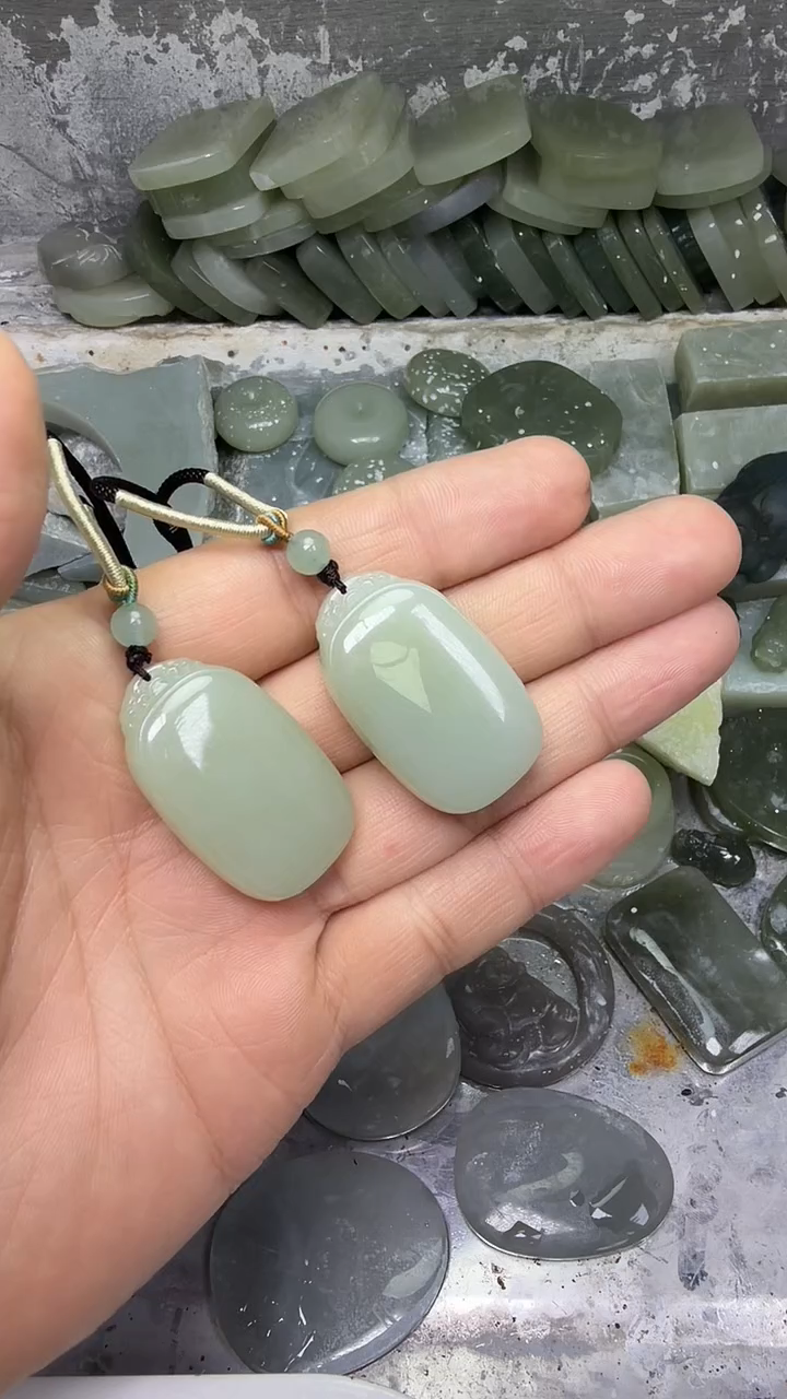 颈饰未镶嵌和田玉368无事牌   多样性发一件--拍一发一