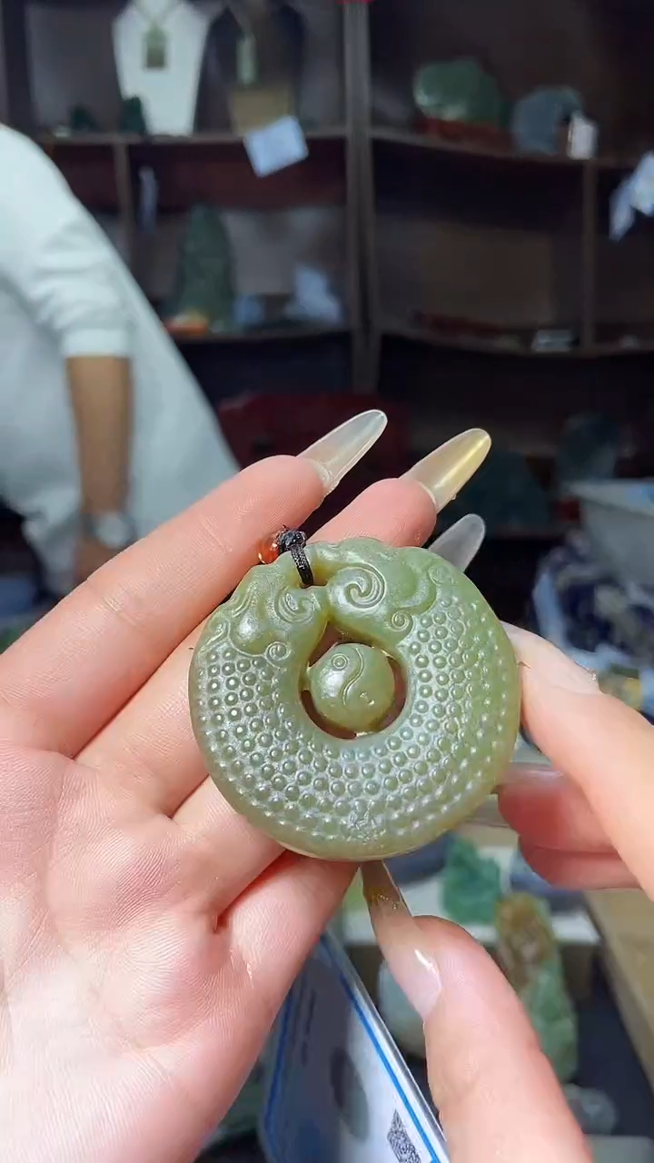 【闪购商品】和田玉颈饰未镶嵌1