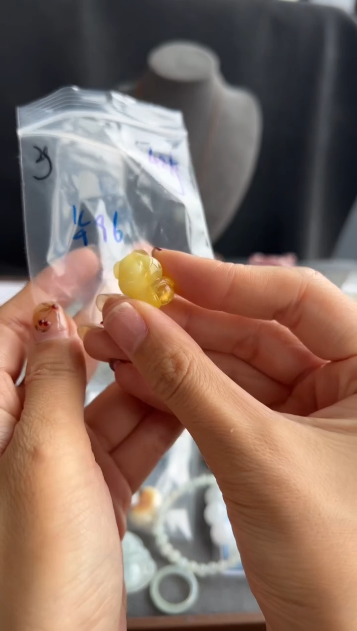 蜜蜡颈饰未镶嵌518号买断