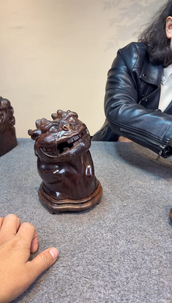 交趾黄檀（大红酸枝）星*大红酸枝