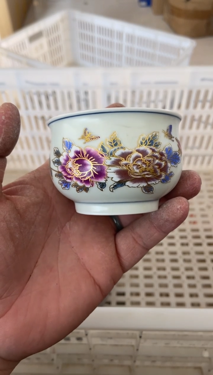 杯无运费险有瑕疵的摄影的产品有使用过的痕迹有点脏介意勿拍杯