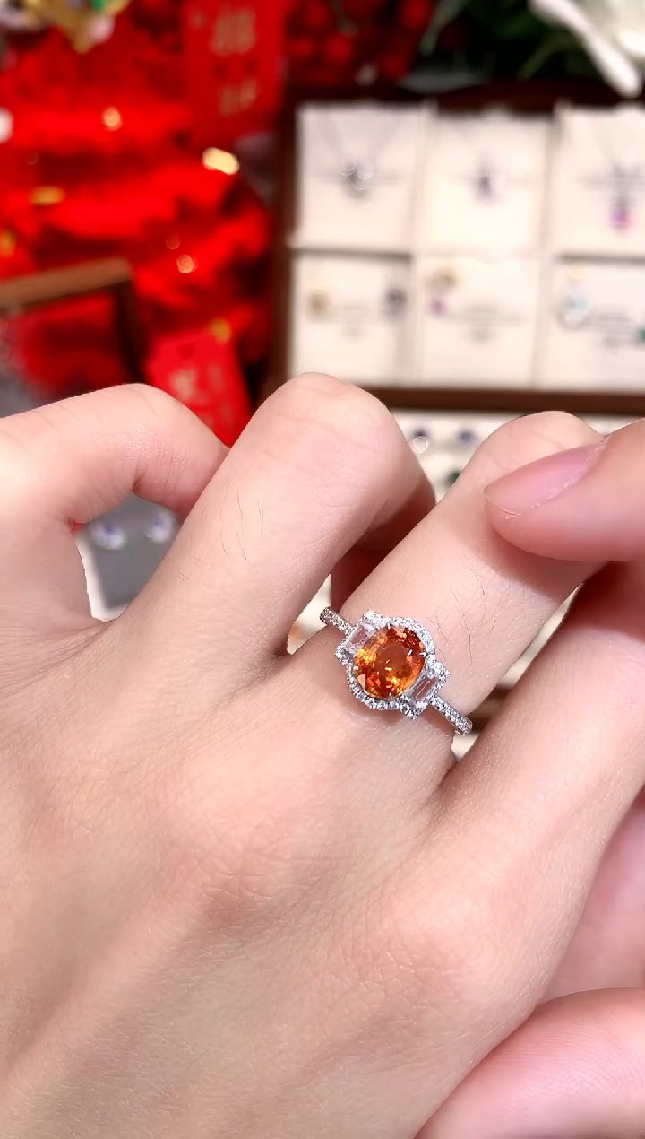 【闪购商品】石榴石（芬达石）戒指18K金镶嵌1.32ct/天然宝石/
