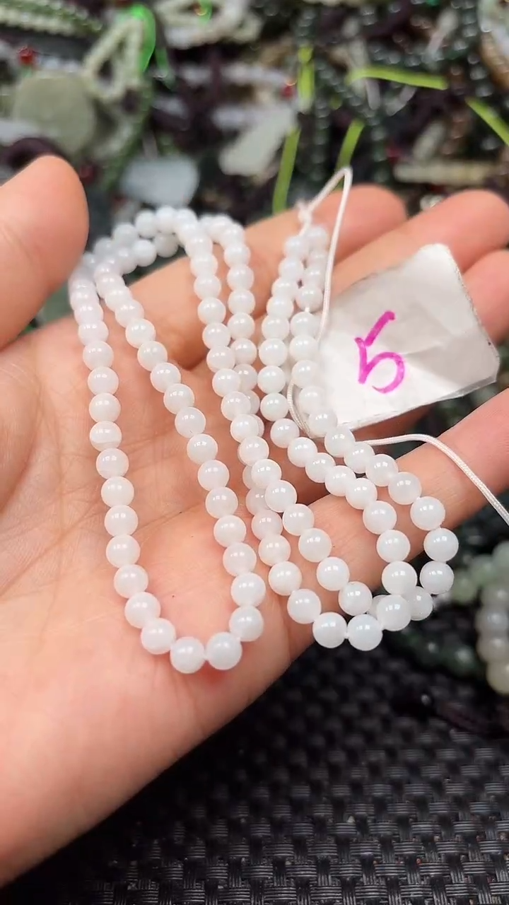 和田玉未镶嵌颈饰1