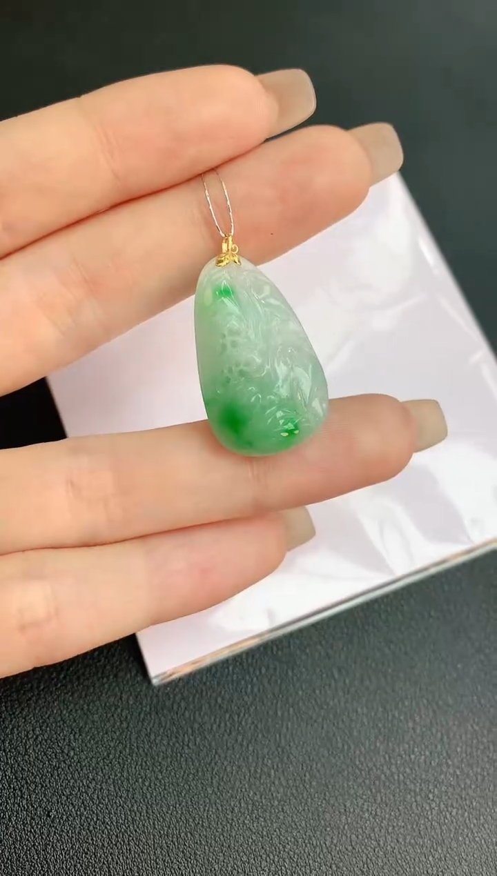 【闪购商品】翡翠颈饰18K金镶嵌赠礼盒证书 珍珍