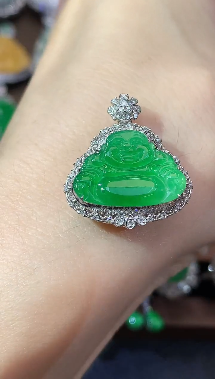 吊坠(不含链)18K金镶嵌翡翠C23