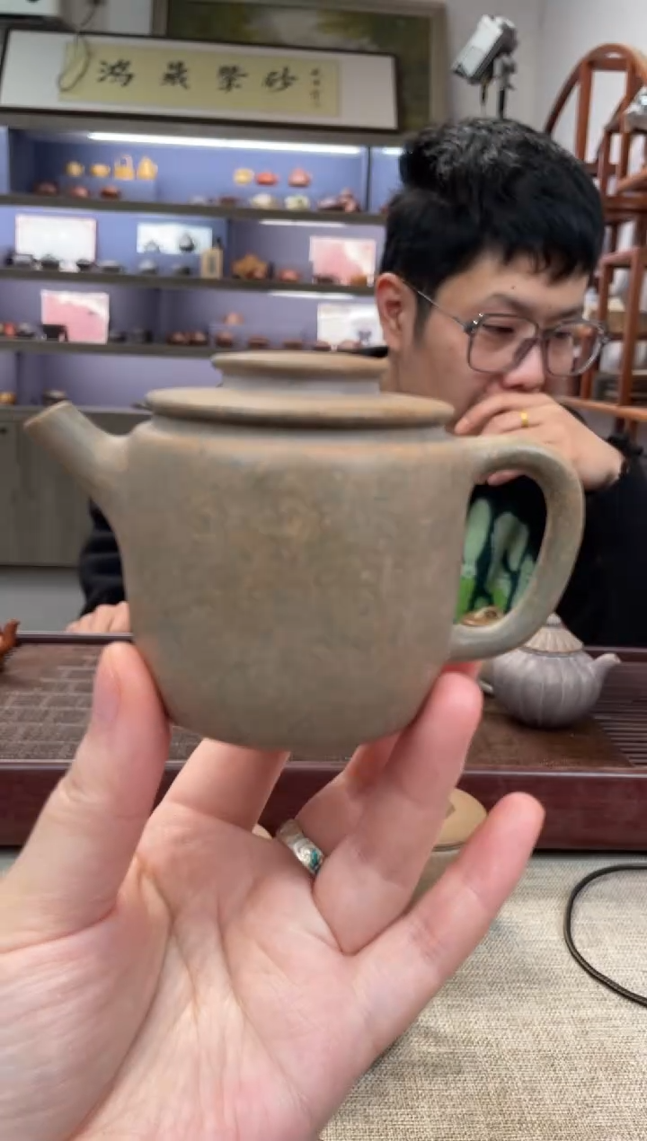 【闪购商品】紫砂茶壶岩中泥 六拼 高巨轮