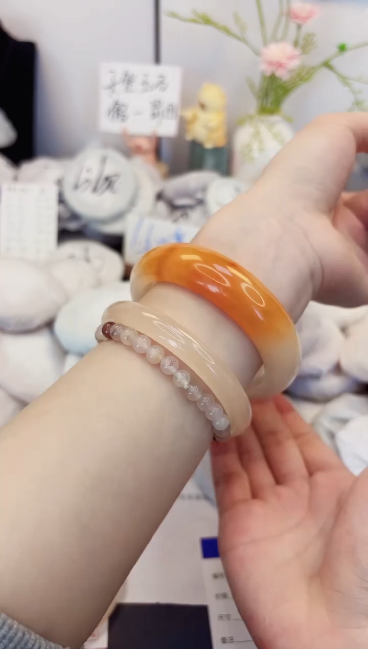 【闪购商品】石英质玉手镯未镶嵌146-财气镯-圈口63