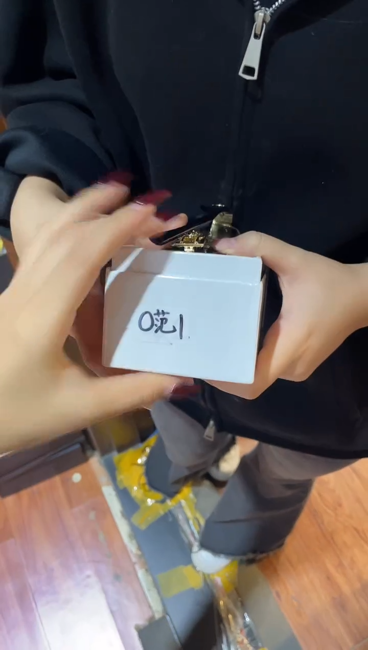 杯鸿辉家品牌瓷器，京东包邮！