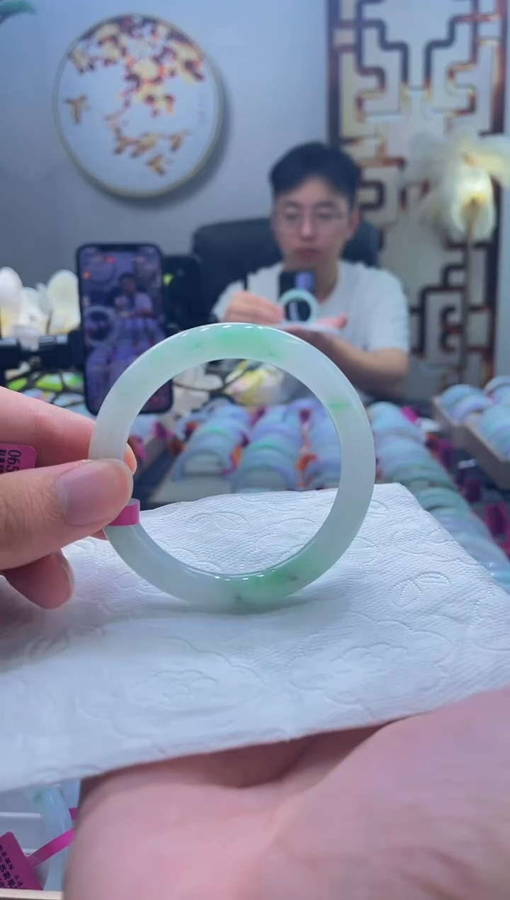 翡翠手镯未镶嵌218-55