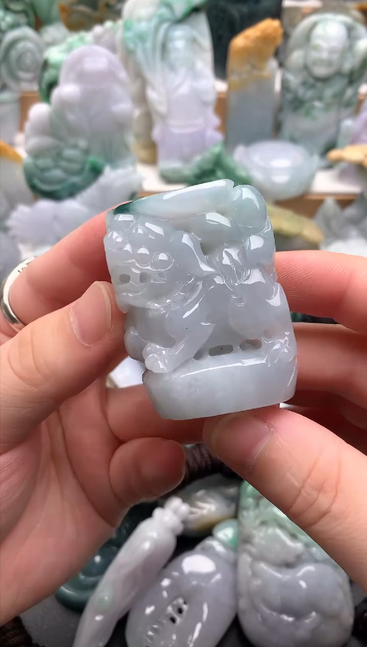 吊坠(不含链)未镶嵌翡翠1